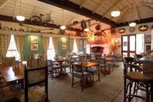 Connemara Gateway Hotel อูคเทอราร์ด ภายนอก รูปภาพ