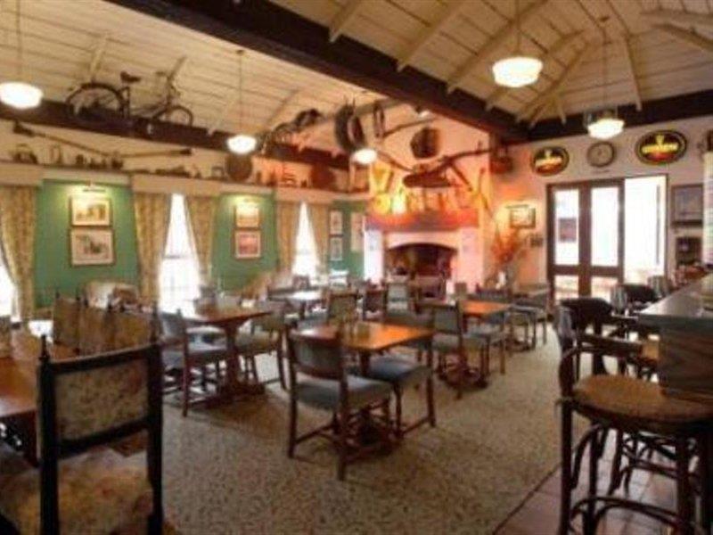 Connemara Gateway Hotel อูคเทอราร์ด ภายนอก รูปภาพ